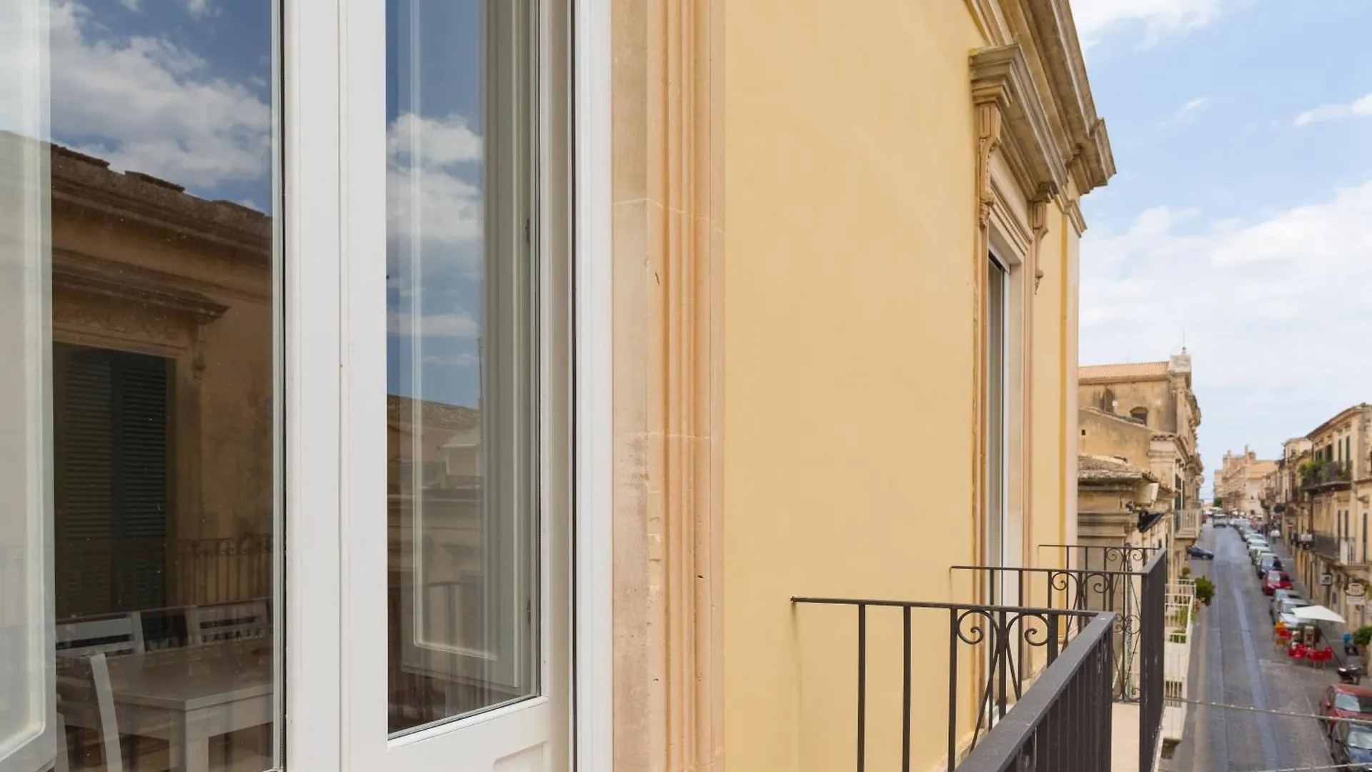 Al Corso Apartments Noto Italy