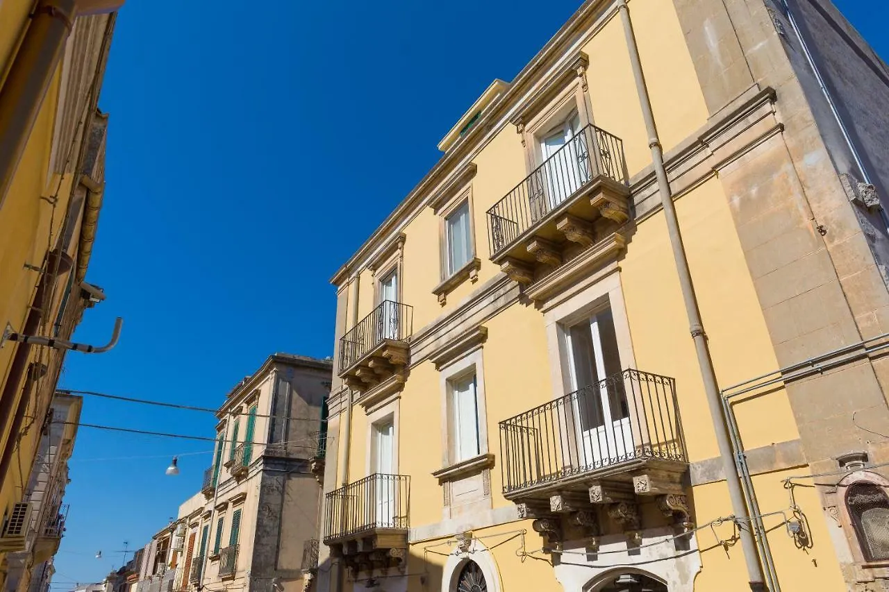 Al Corso Apartments Noto Italy